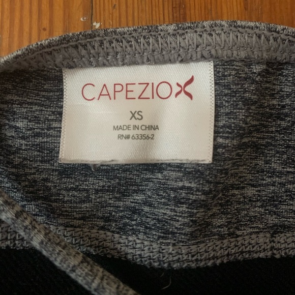 Grey and black Capezio sports bra - Picture 5 of 5